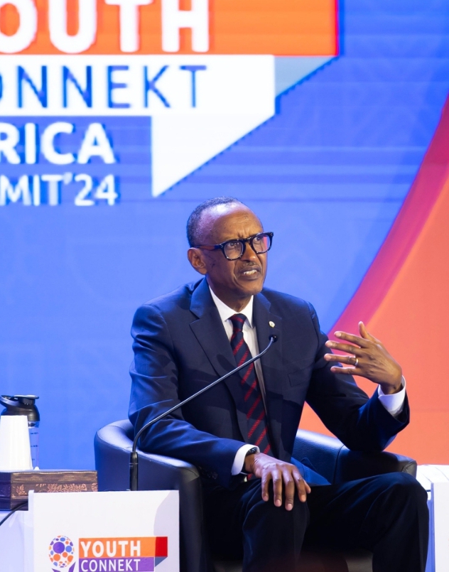 Perezida Kagame yasabye urubyiruko guharanira iterambere ry’Afurika