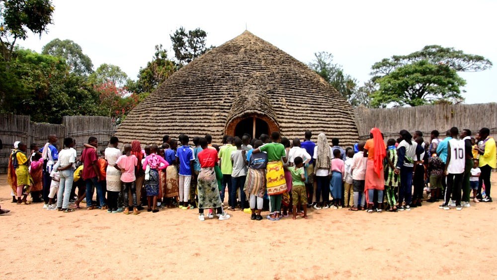 Abana basaga 800 bamaze guhugurwa ku muco nyarwanda
